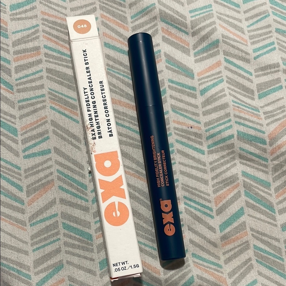 Exa High Fidelity Brightening Concealer Stick in Blue